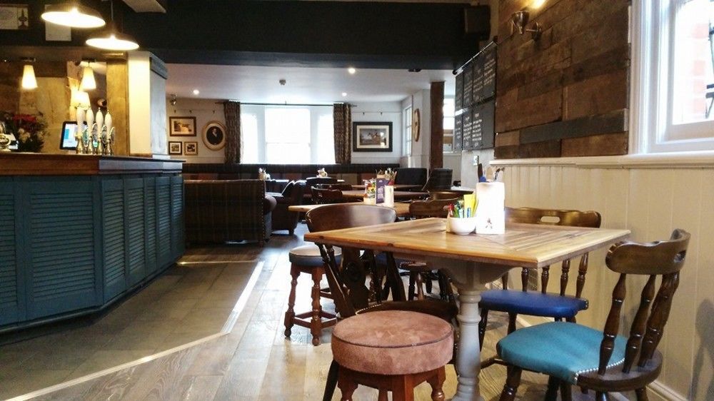 菲利浦斯阿姆斯酒店 Montacute 外观 照片